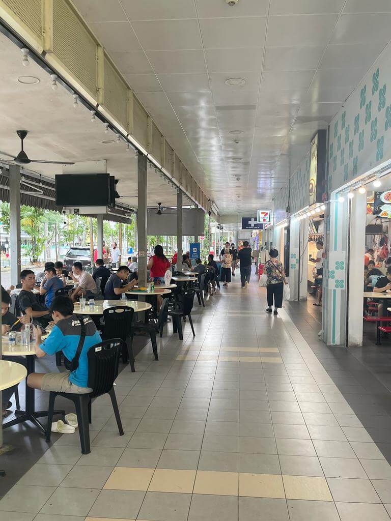 **CLEMENTI PRIME LOCATION STALLS FOR RENT** LAST STALL NOODLE/INDIAN CUISINE**